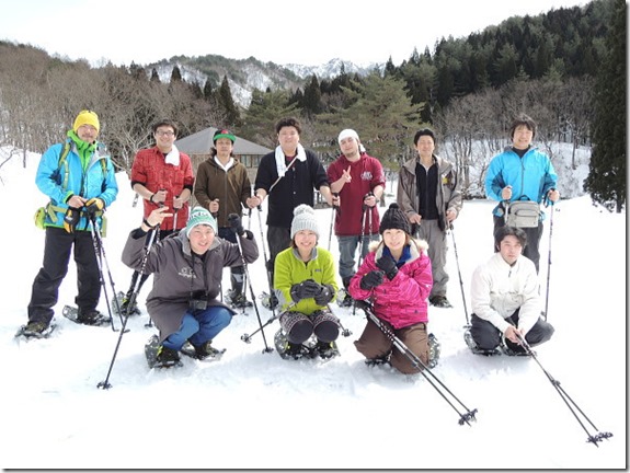 雪景色をバックに記念撮影！！